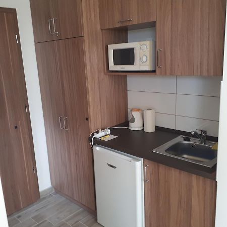 M47 Vendeghaz-Airport Hotel Дебрецен Екстериор снимка