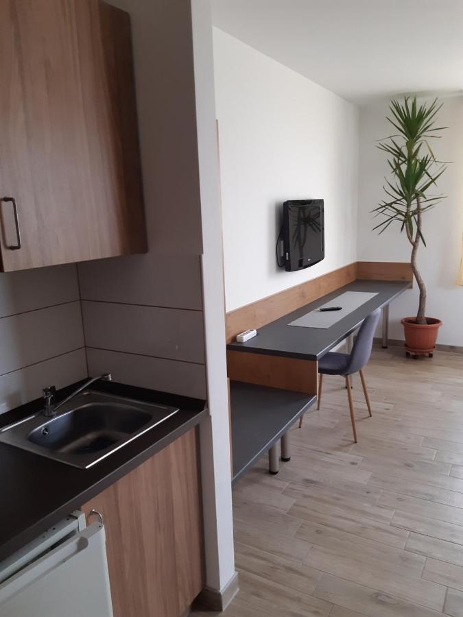 M47 Vendeghaz-Airport Hotel Дебрецен Екстериор снимка