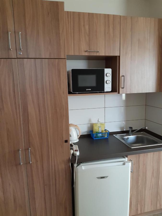M47 Vendeghaz-Airport Hotel Дебрецен Екстериор снимка